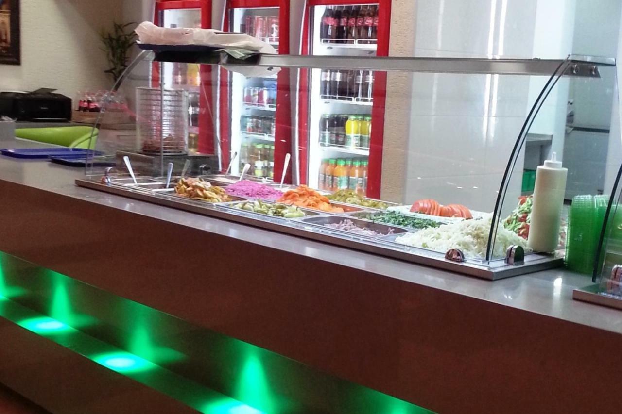 Bergik Hotel Tiberias Bagian luar foto